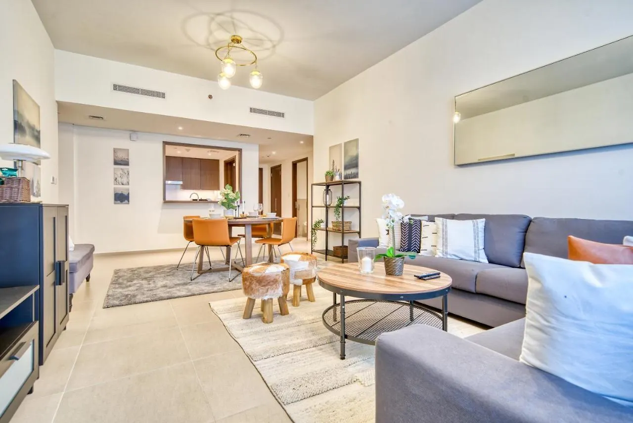 Apartment Incredible Views From This Classy Apt With Terrace Dubai United Arab Emirates